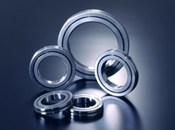 High rigidity crossed roller bearings